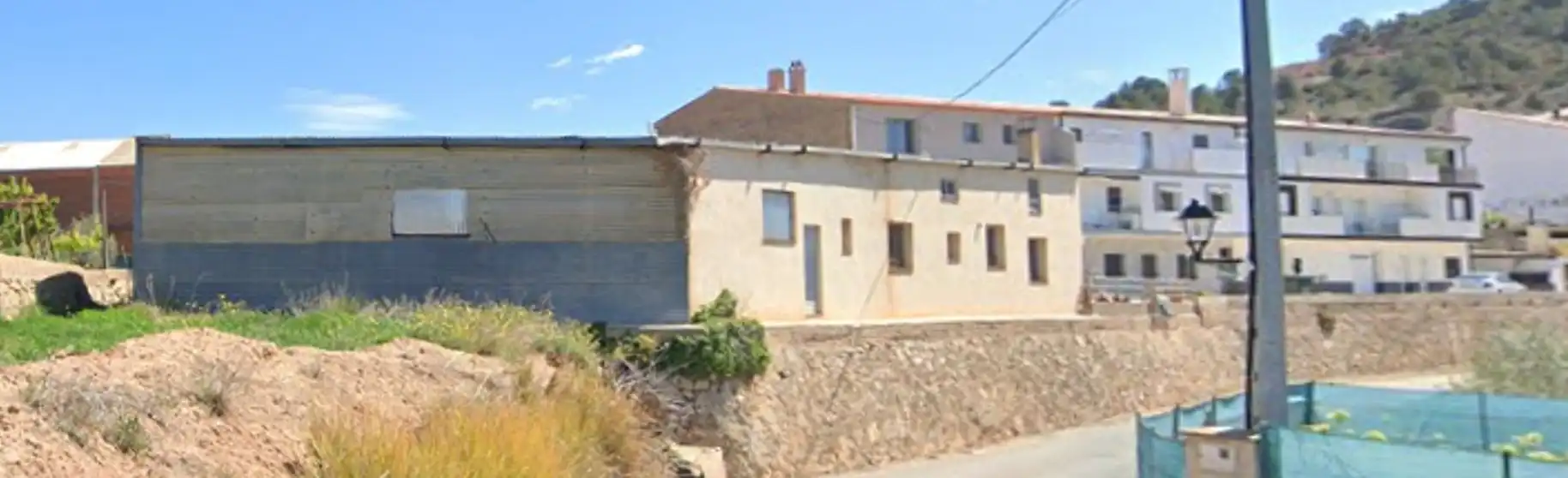 Vista exterior de Nave industrial en venta en Tuéjar