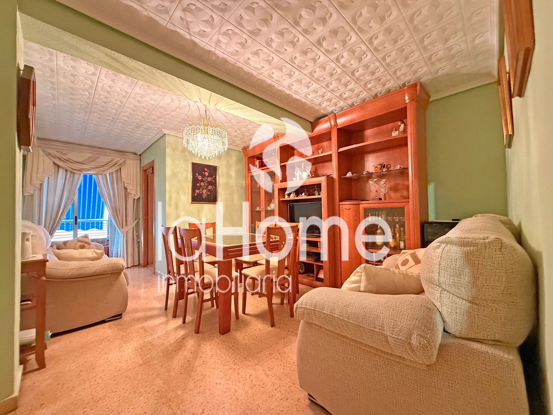 Living room of Flat for sale in Paterna  with Air Conditioner, Oven and Microwave