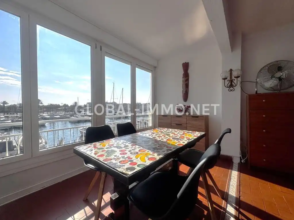 Esszimmer von Wohnung zum Verkauf in Empuriabrava mit Möbliert