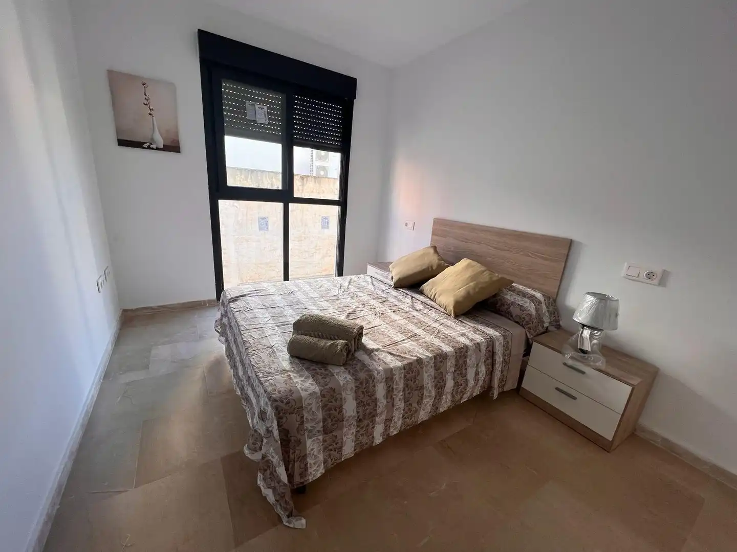 Habitación de Piso en venta en Elche / Elx con Aire acondicionado, Terraza y Amueblado