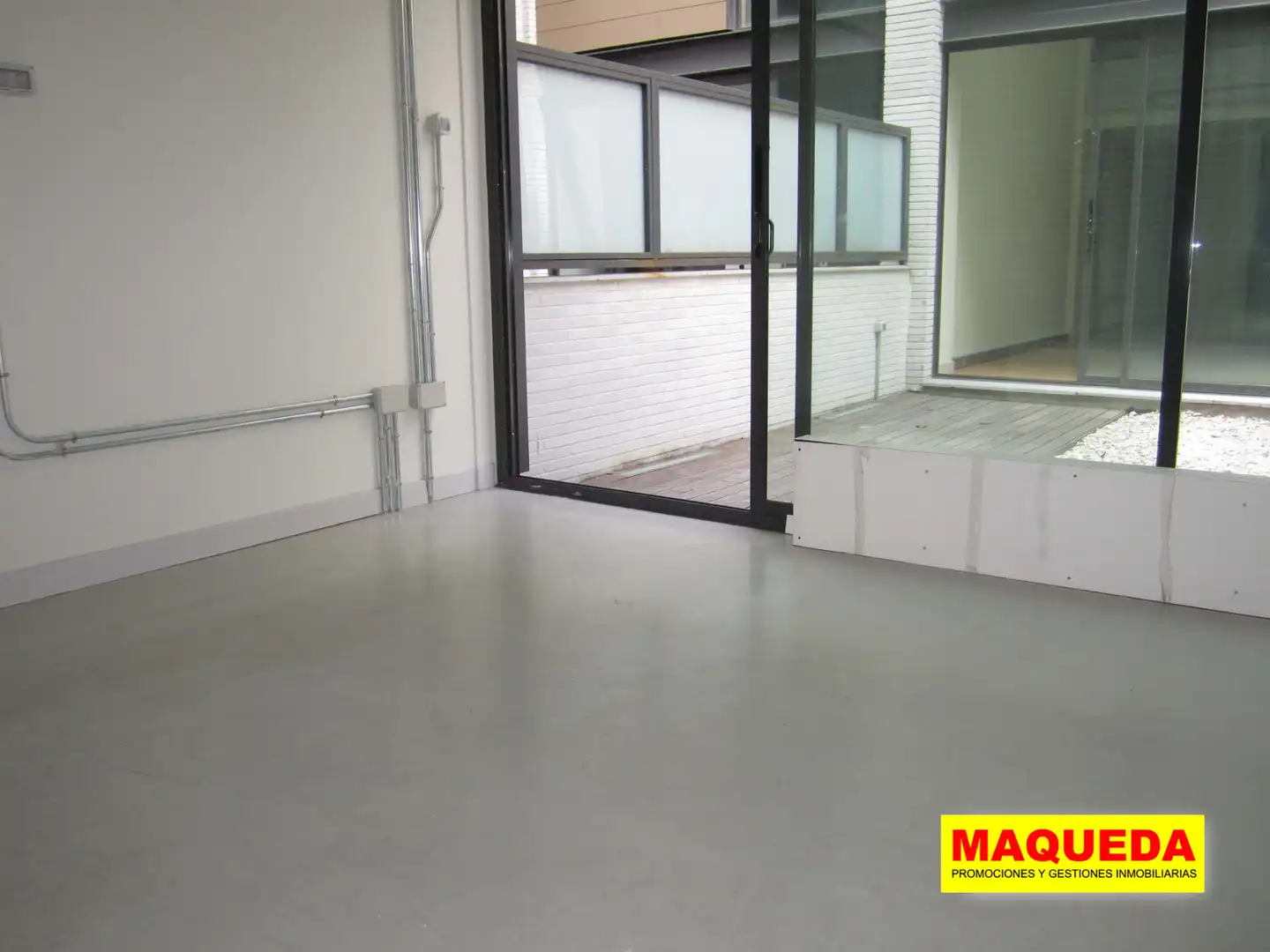 Loft zum Verkauf in Alcorcón mit Klimaanlage, Heizung und Privatgarten