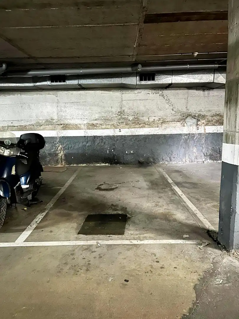 Parking de Garaje en venta en Badalona