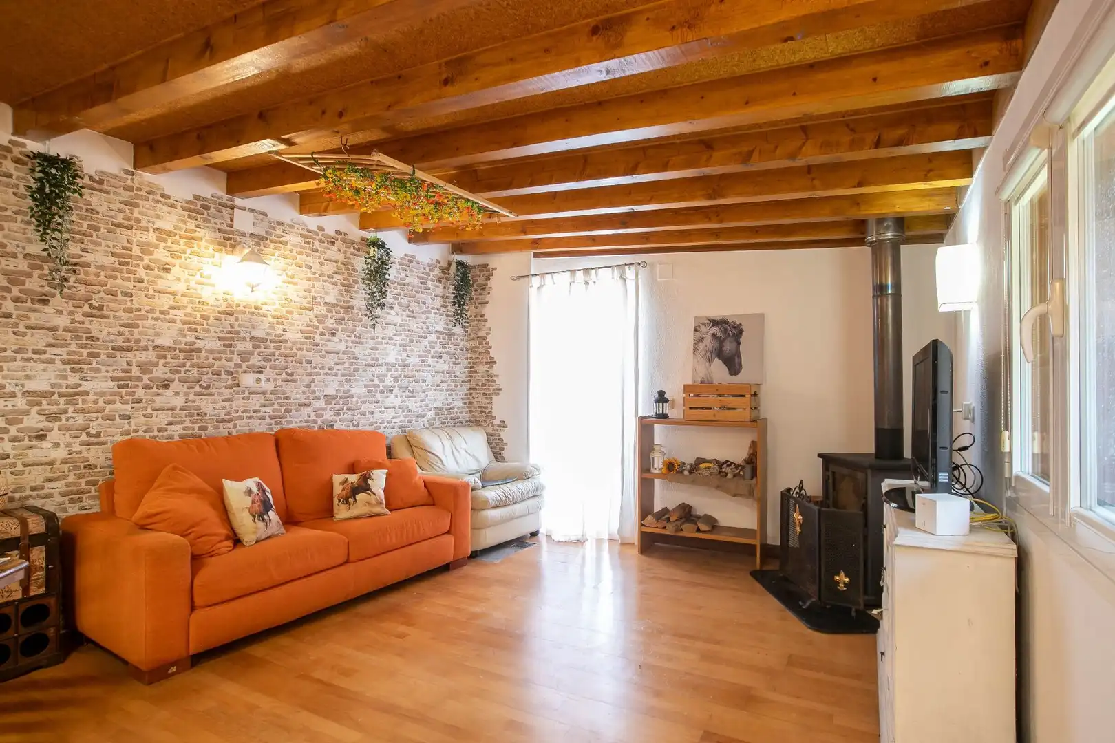 Living room of Houses for sale in Legarda  with Air Conditioner, Heating and Private garden