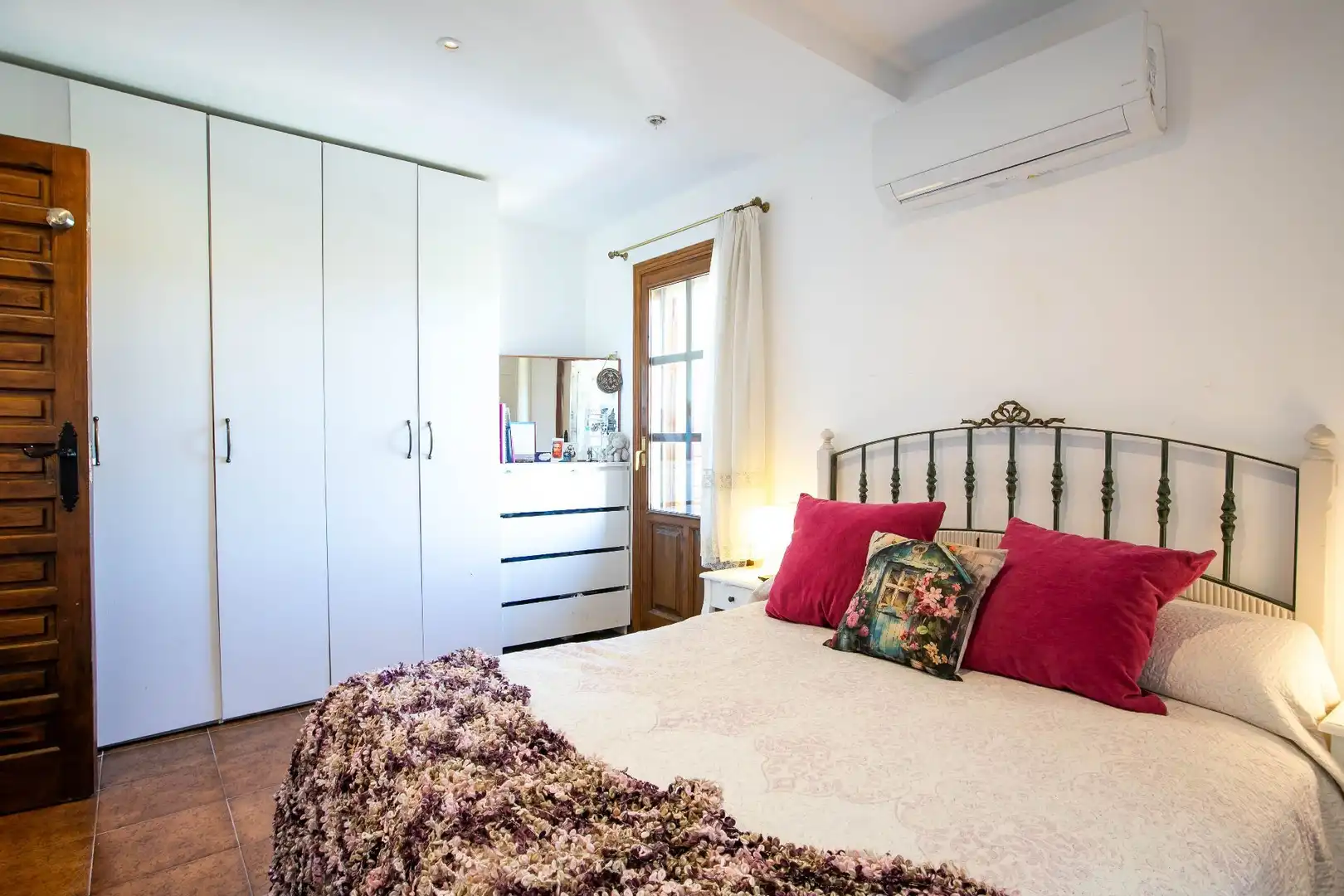 Bedroom of Houses for sale in Legarda  with Air Conditioner, Heating and Private garden