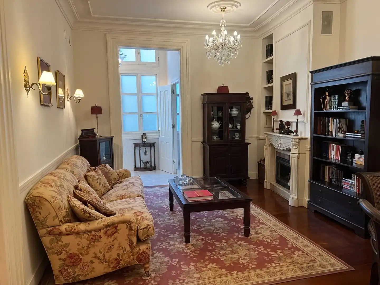 Apartament amb balcó de lloguer a Calle Palacio Valdés 8