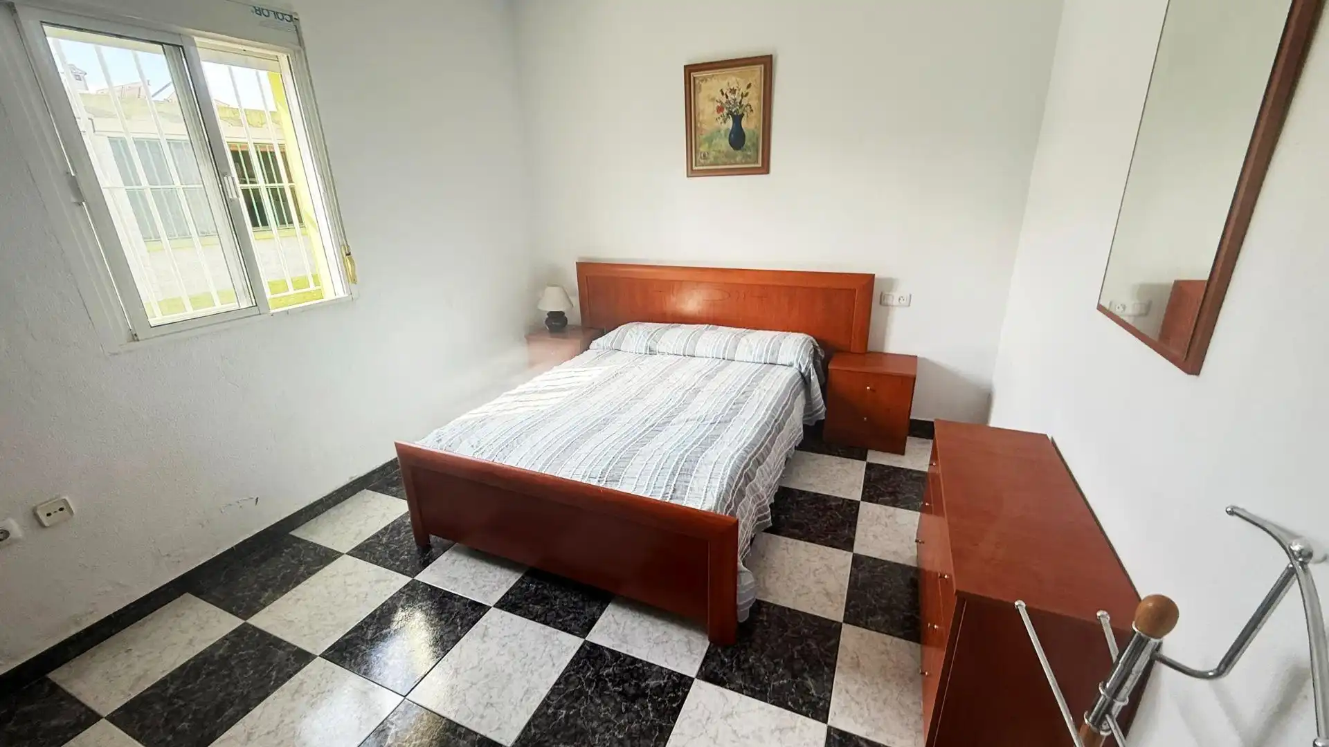 Dormitori de Casa o xalet en venda en Chiclana de la Frontera amb Jardí privat, Terrassa i Traster