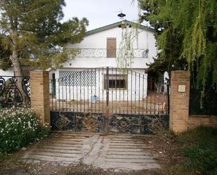 Vista exterior de Casa adosada en venda en San Mateo de Gállego