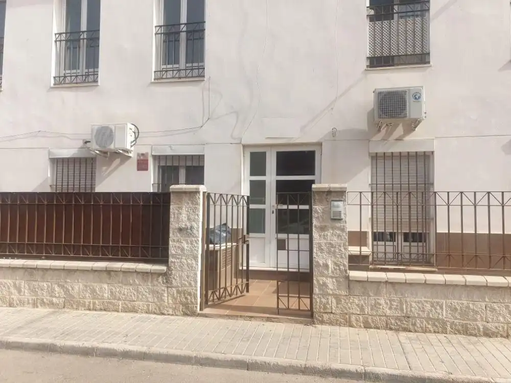 Aparcament amb ascensor en venda a Cerro - Amate