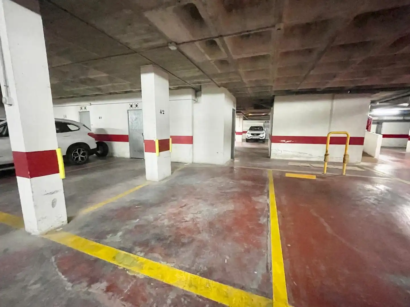 Parking de Apartamento de alquiler en Guardamar del Segura con Amueblado, Lavadora y Microondas