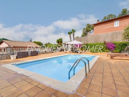 Swimming pool of House or chalet for sale in Rubí  with Air Conditioner, Private garden and Parquet flooring