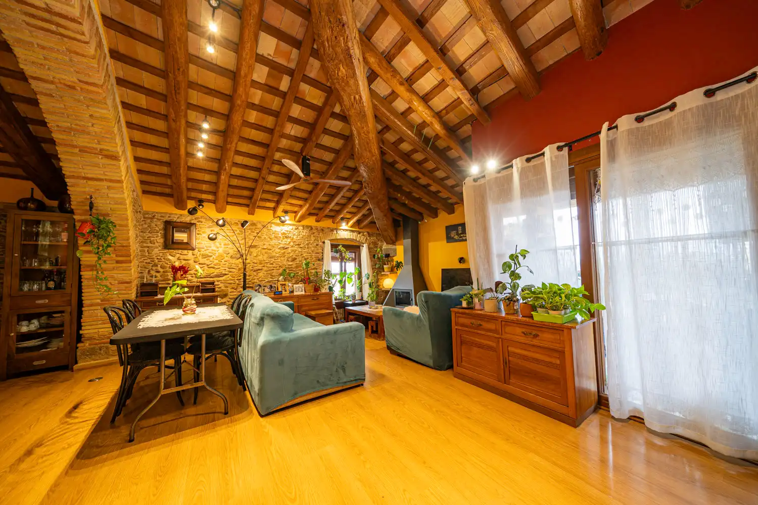Wohnzimmer von Gebäude zum Verkauf in Castelló d'Empúries
