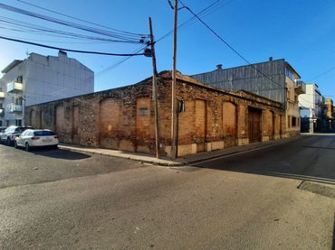 Terreny residencial en venda a Roquetes