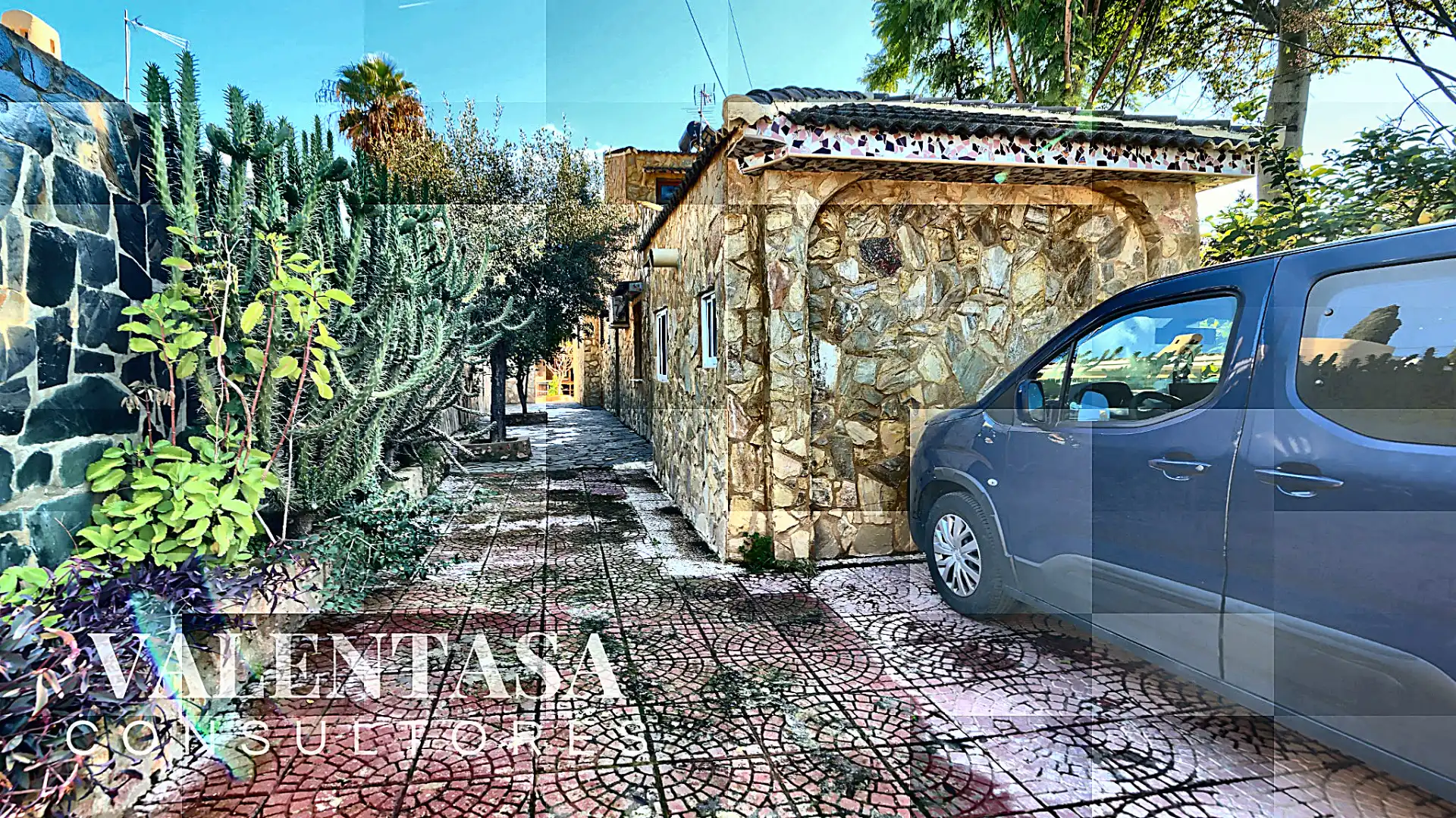 Exterior view of Houses for sale in L'Eliana  with Air Conditioner, Heating and Private garden