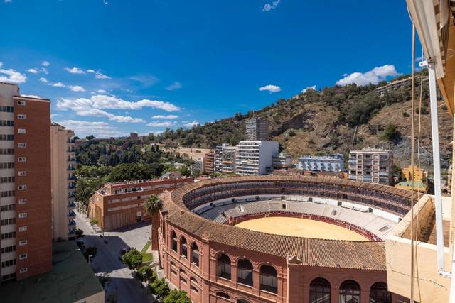 Piso en Venta en Calle Maestranza en La Malagueta - Monte Sancha
