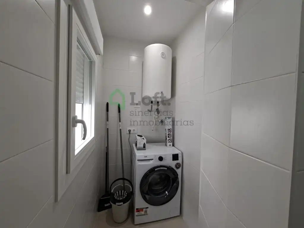 Baño de Piso de alquiler en Badajoz con Amueblado