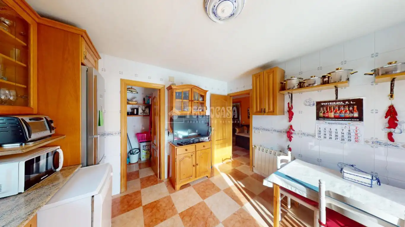 Küche von Wohnung zum Verkauf in El Casar mit Schwimmbad