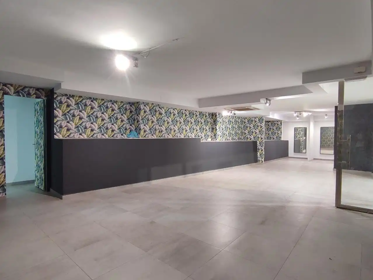 Local comercial en venda a Tesifonte Gallego, imagen 3