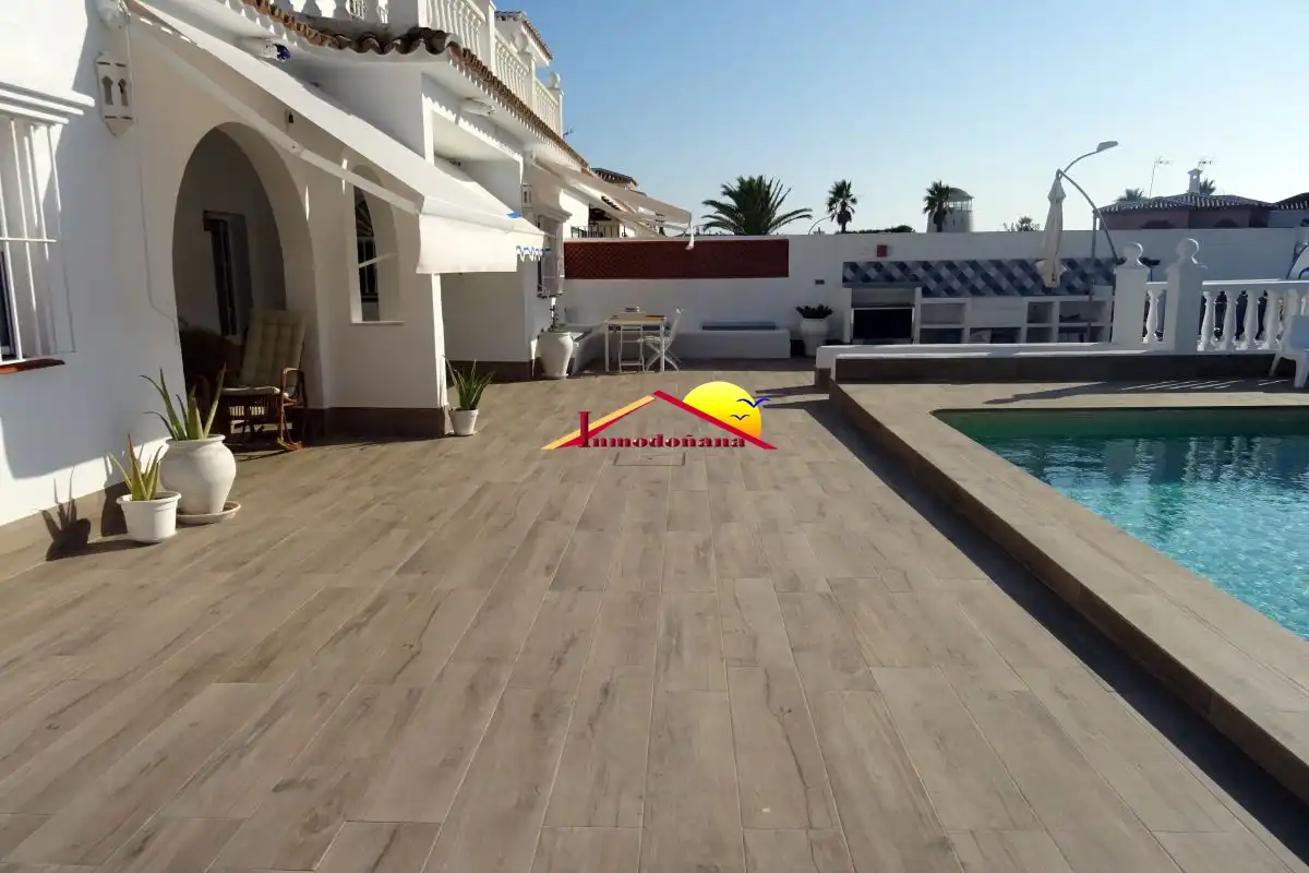 Chalet con terraza en venta en Matalascañas, imagen 4