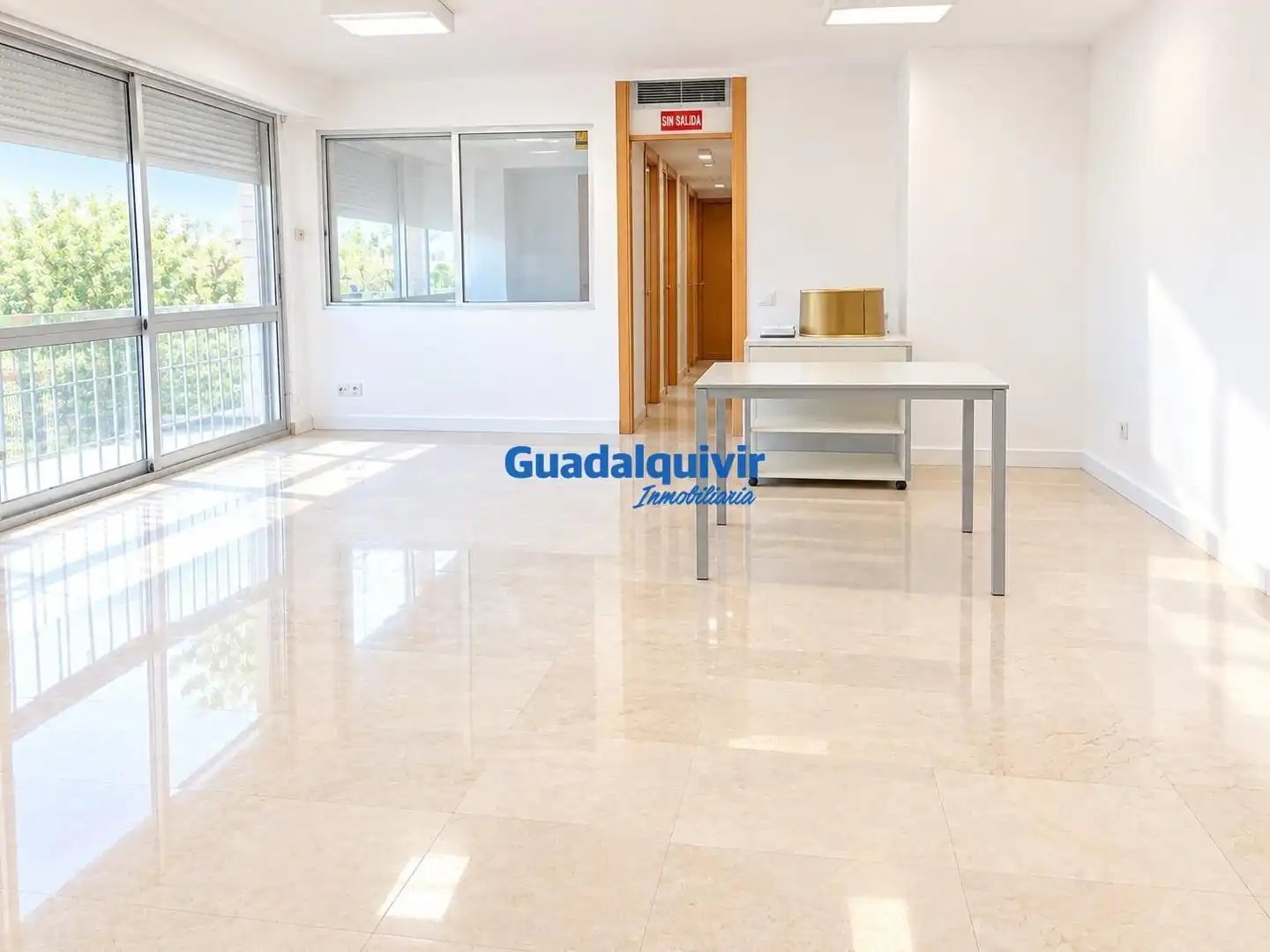 Büro zur Miete in Sur