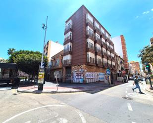 Vista exterior de Local de lloguer en  Almería Capital