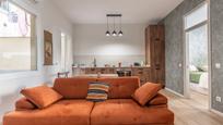 Living room of Flat for sale in  Madrid Capital