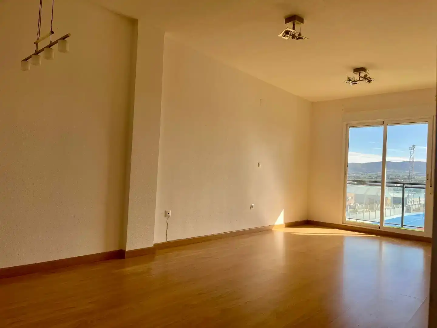 Sala d'estar de Pis en venda en Castalla amb Aire condicionat, Parquet i Traster