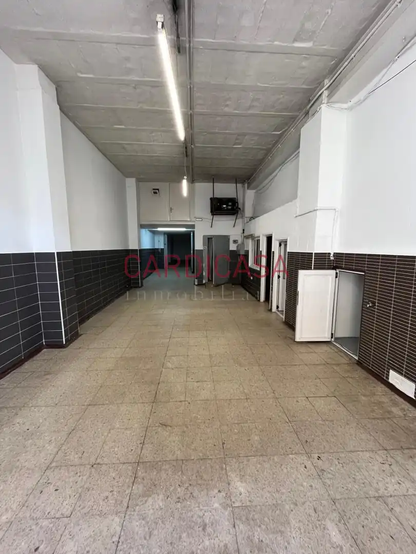 Local comercial en venta en Avenida de Lopez Mora