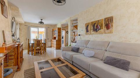 Foto 2 de Casa adosada en venda a Calle Benitachell, La Conarda, La Pobla de Vallbona