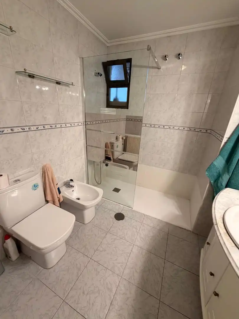 Bathroom of Flat for sale in Valdemoro  with Terrace