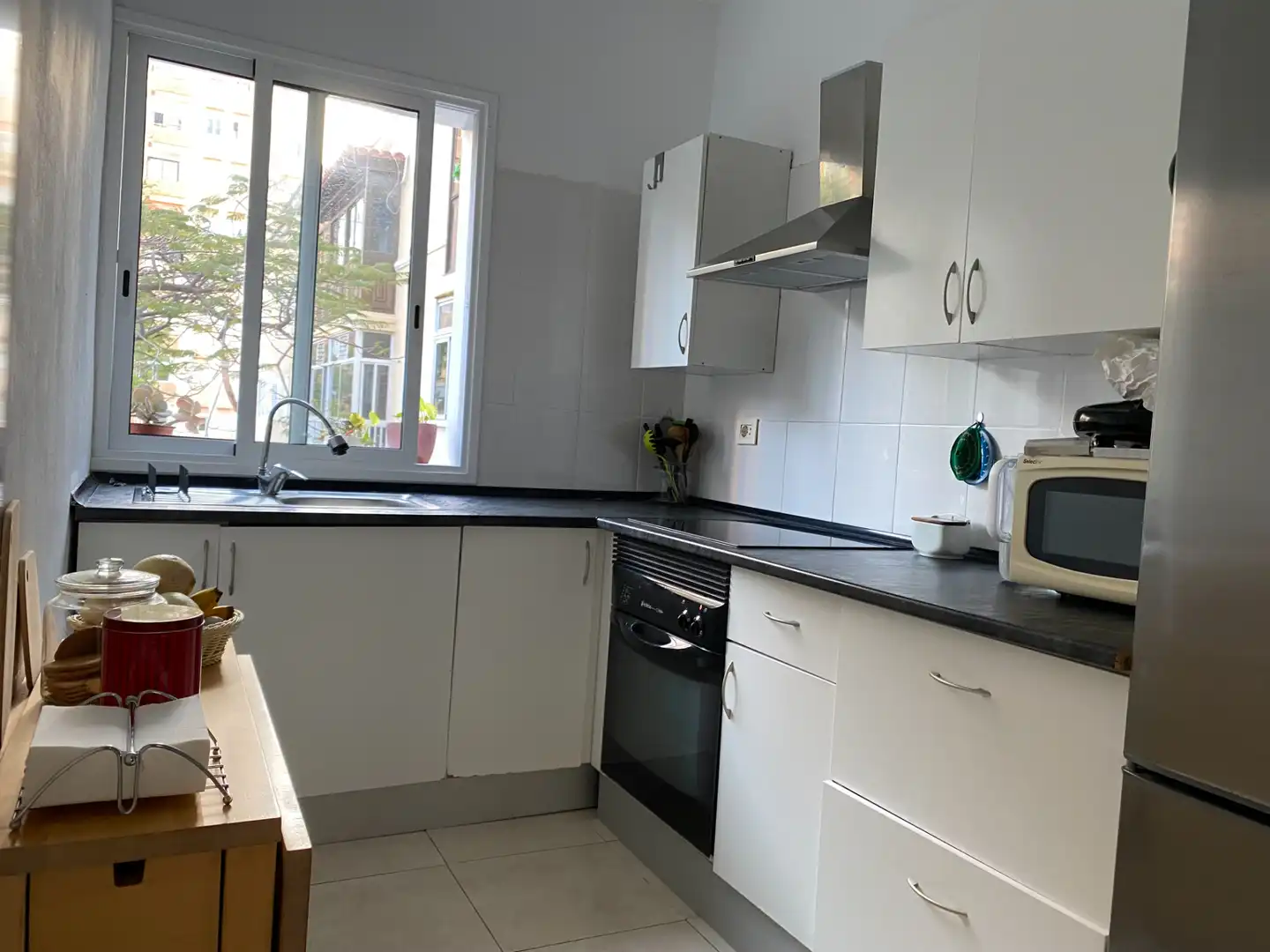 Cuina de Pis per a compartir en Santa Cruz de Tenerife amb Moblat, Forn i Rentadora