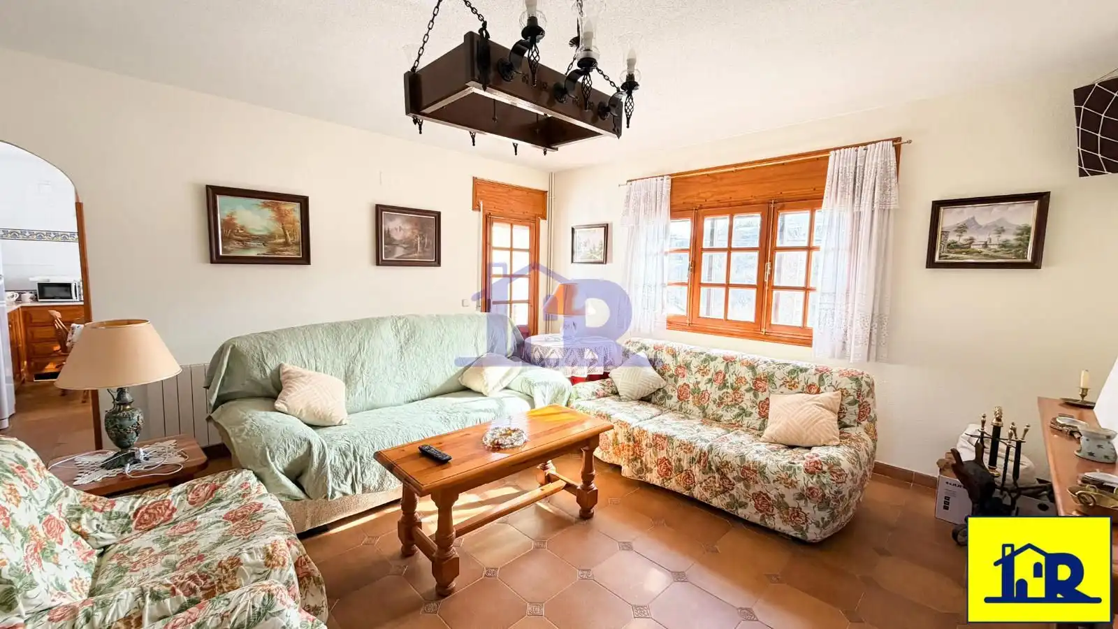 Sala de estar de Casa o chalet en venta en Fuentes con Calefacción, Terraza y Trastero