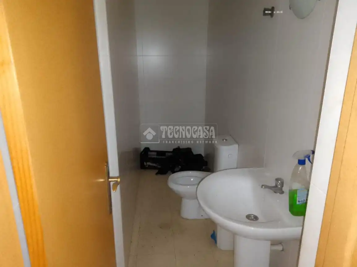 Badezimmer von Geschaftsraum zur Miete in La Rinconada