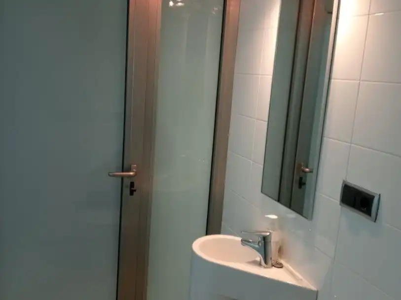 Badezimmer von Geschaftsraum zur Miete in Albatera mit Klimaanlage und Möbliert
