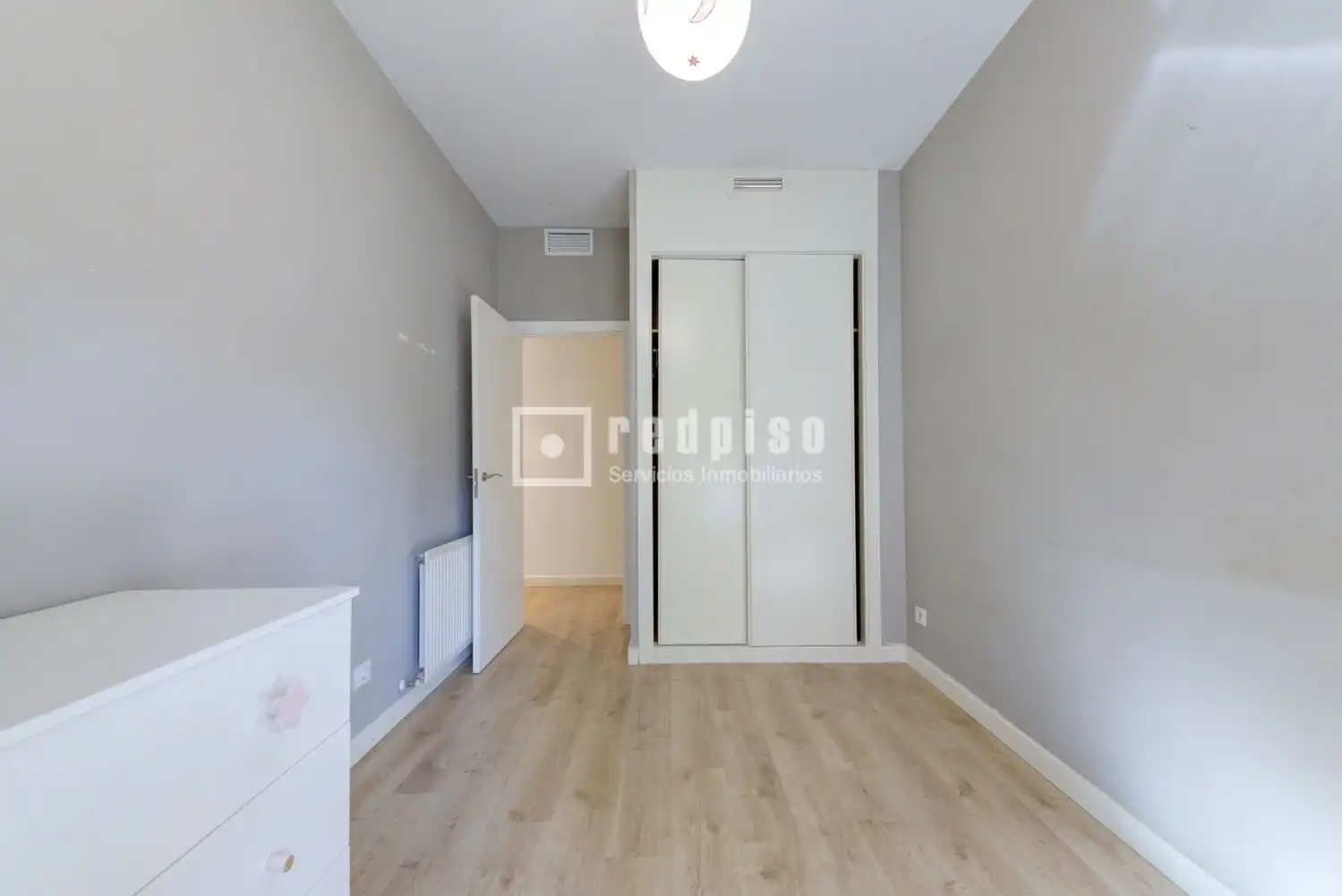 Habitación de Piso en venta en Boadilla del Monte con Aire acondicionado, Calefacción y Terraza