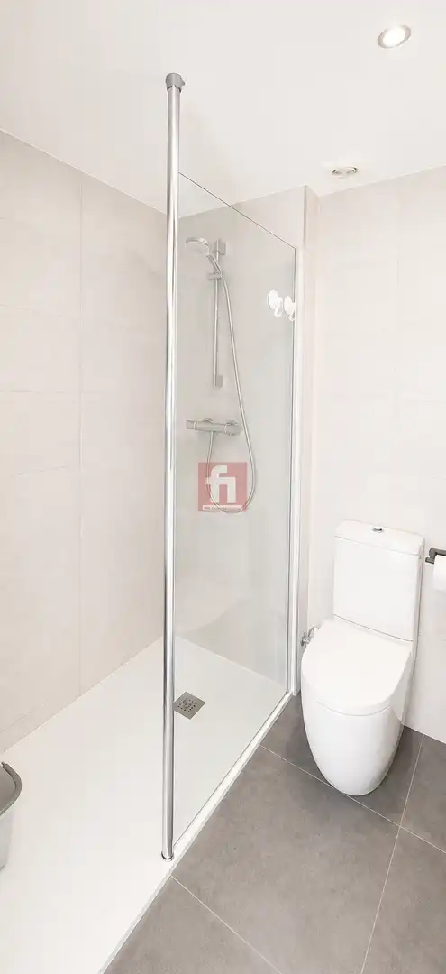 Badezimmer von Wohnung zur Miete in Mataró mit Klimaanlage, Heizung und Parkett