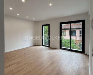 Living room of Attic to rent in Sant Cugat del Vallès  with Air Conditioner, Terrace and Balcony