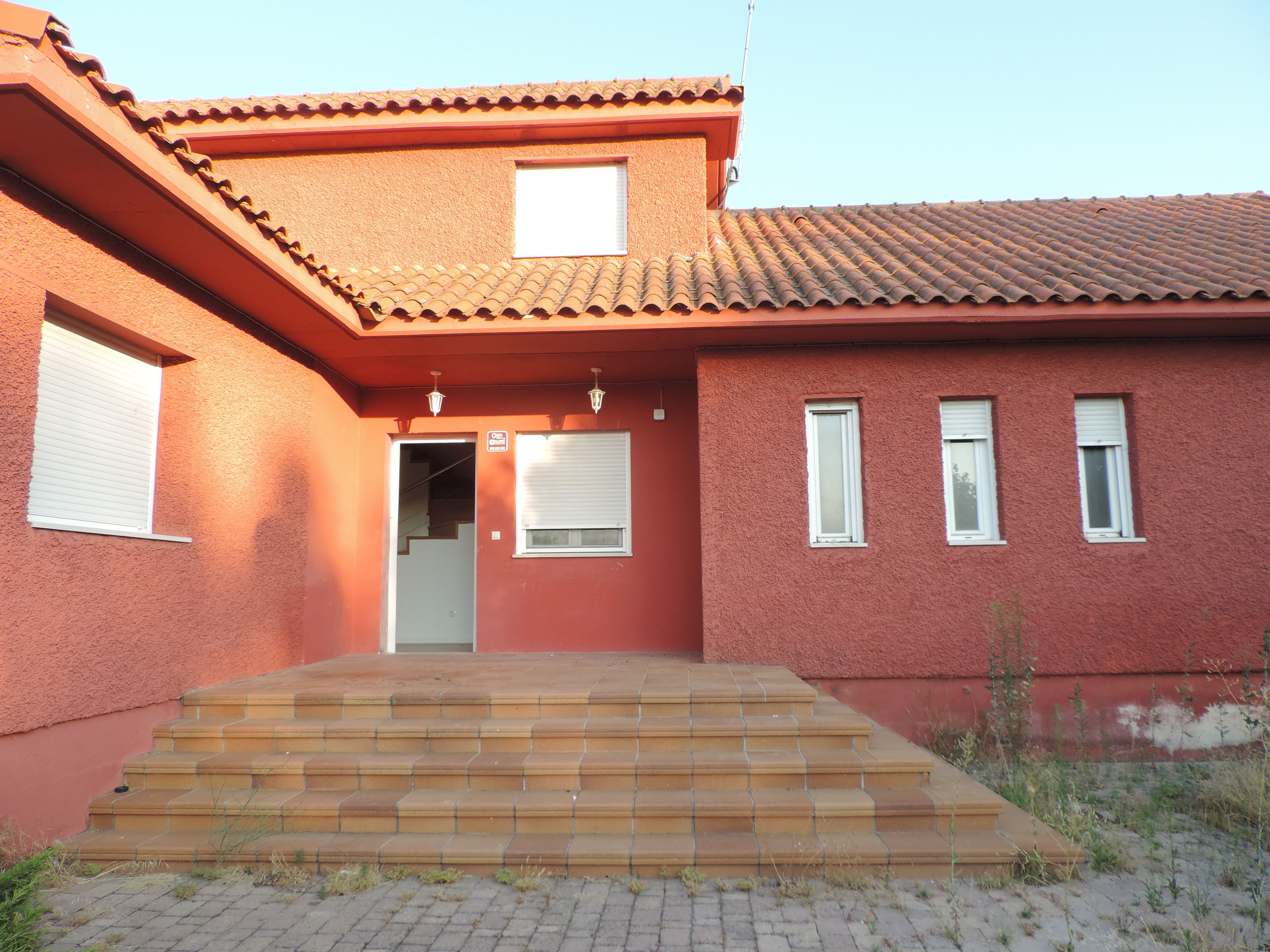 Vista exterior de Casa o chalet en venta en Simancas con Jardín privado y Piscina