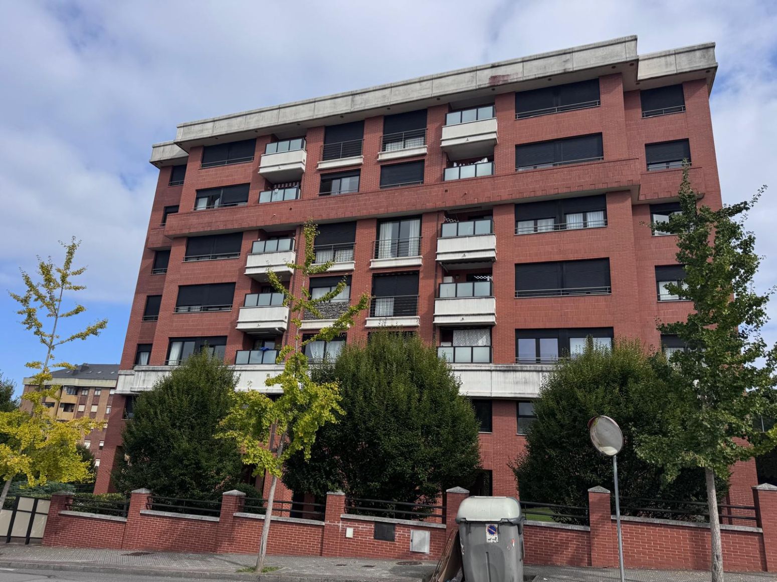 Vista exterior de Pis en venda en Santander amb Calefacció i Traster