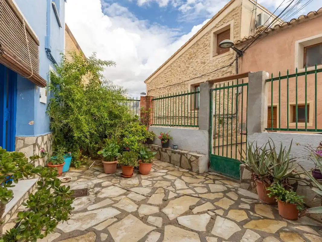 Vista exterior de Casa o chalet en venta en Busot con Aire acondicionado, Calefacción y Jardín privado