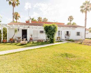 Garden of House or chalet for sale in  Sevilla Capital  with Heating and Private garden