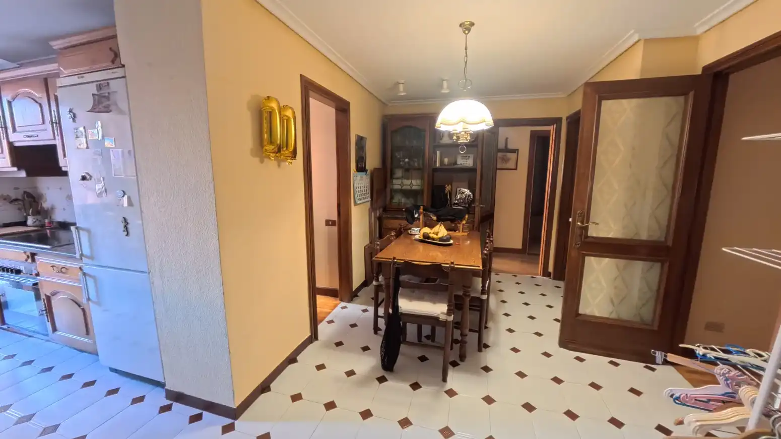 Menjador de Pis en venda en  Logroño amb Calefacció, Parquet i Terrassa
