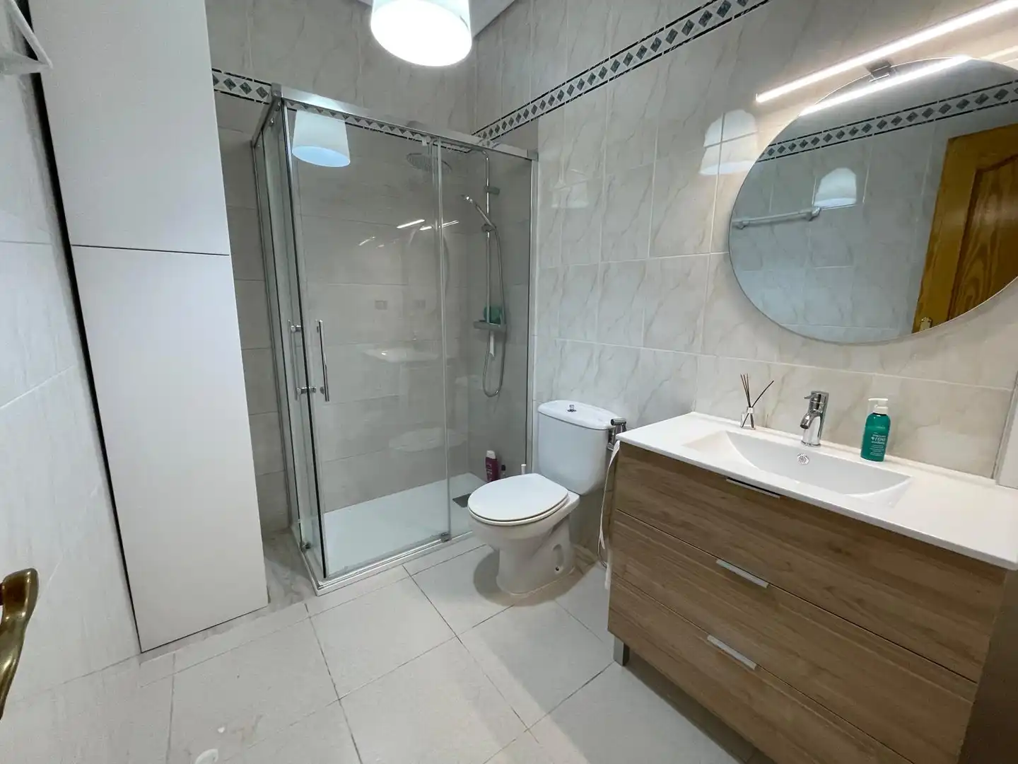 Bany de Apartament en venda en Moncofa amb Terrassa, Moblat i Forn