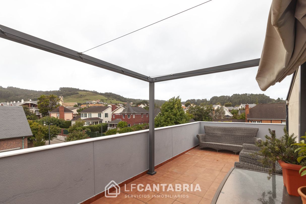 Terrasse von Dachboden zum verkauf in Piélagos mit Heizung und Terrasse
