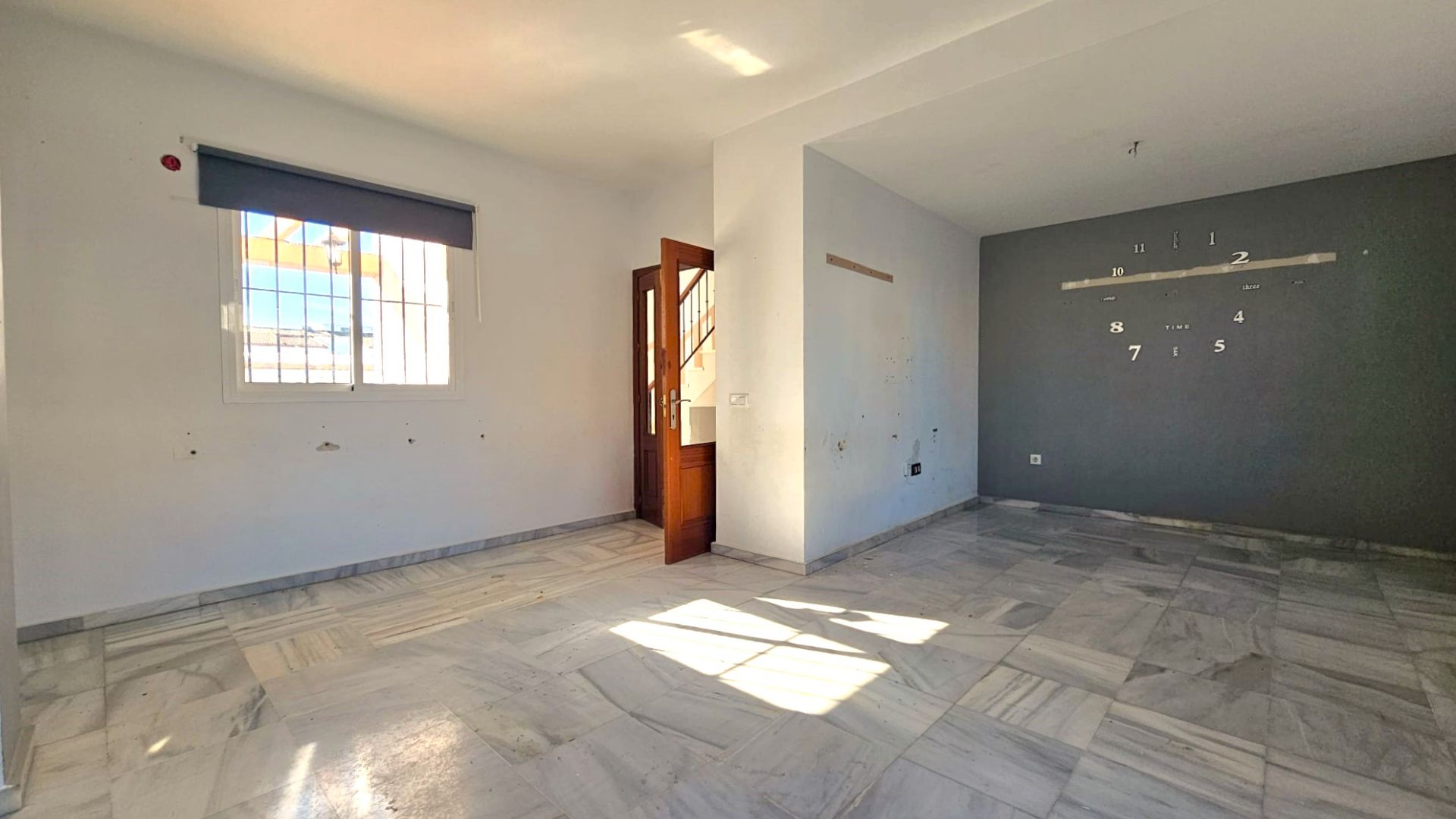 Casa adosada en venta en Calle el Roble, Burguillos