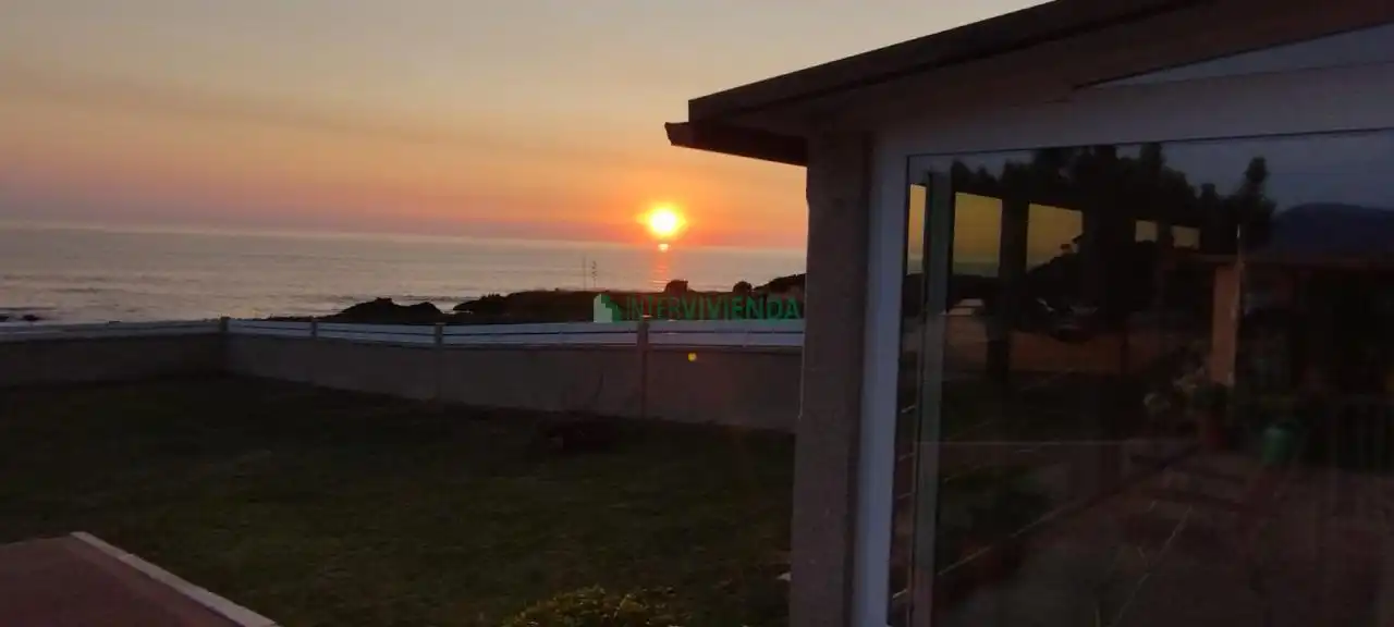 Casa o xalet en venda en Oia amb Calefacció, Jardí privat i Traster