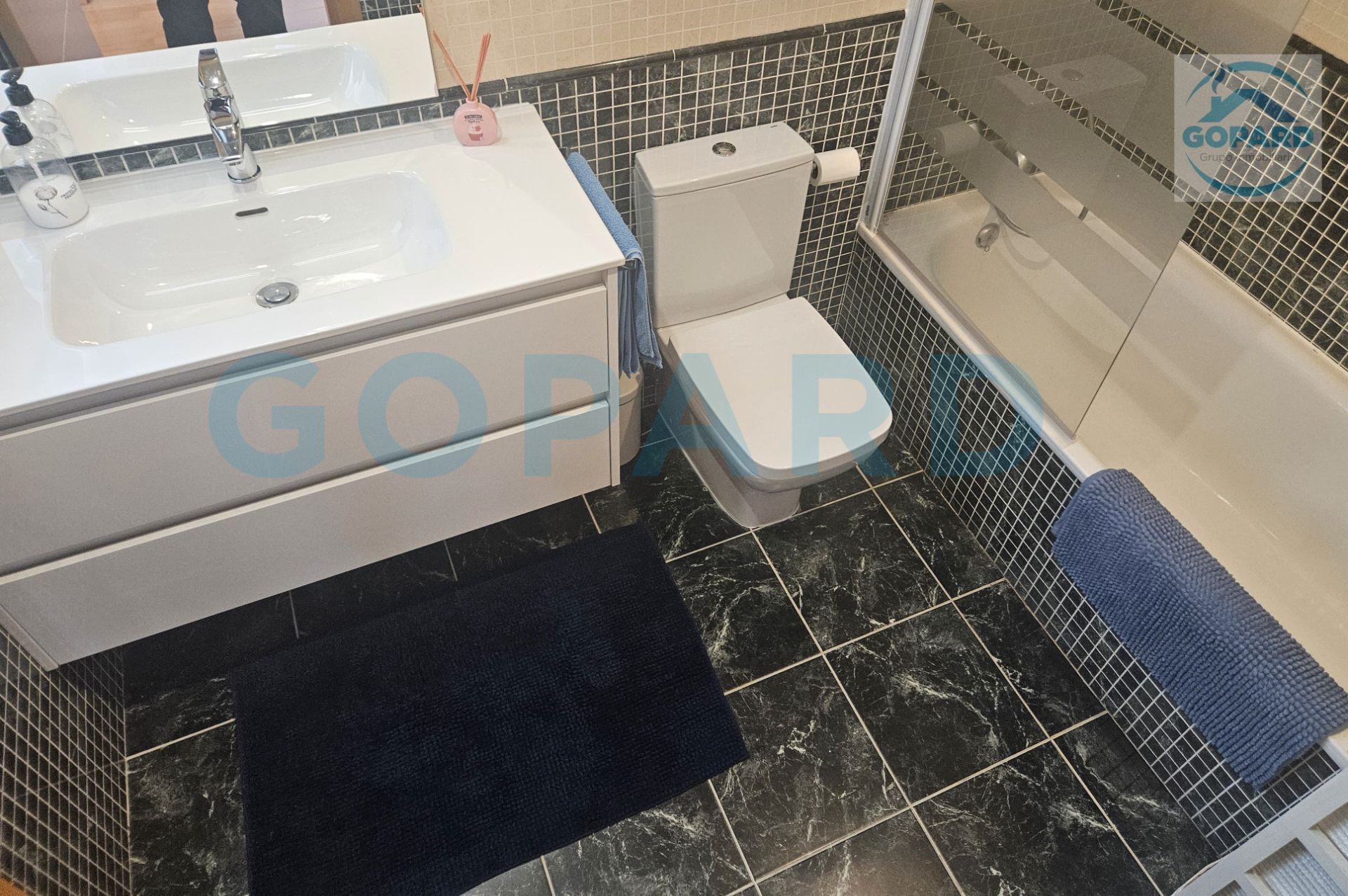 Bathroom of Single-family semi-detached to rent in Villanueva de la Cañada  with Heating, Private garden and Terrace