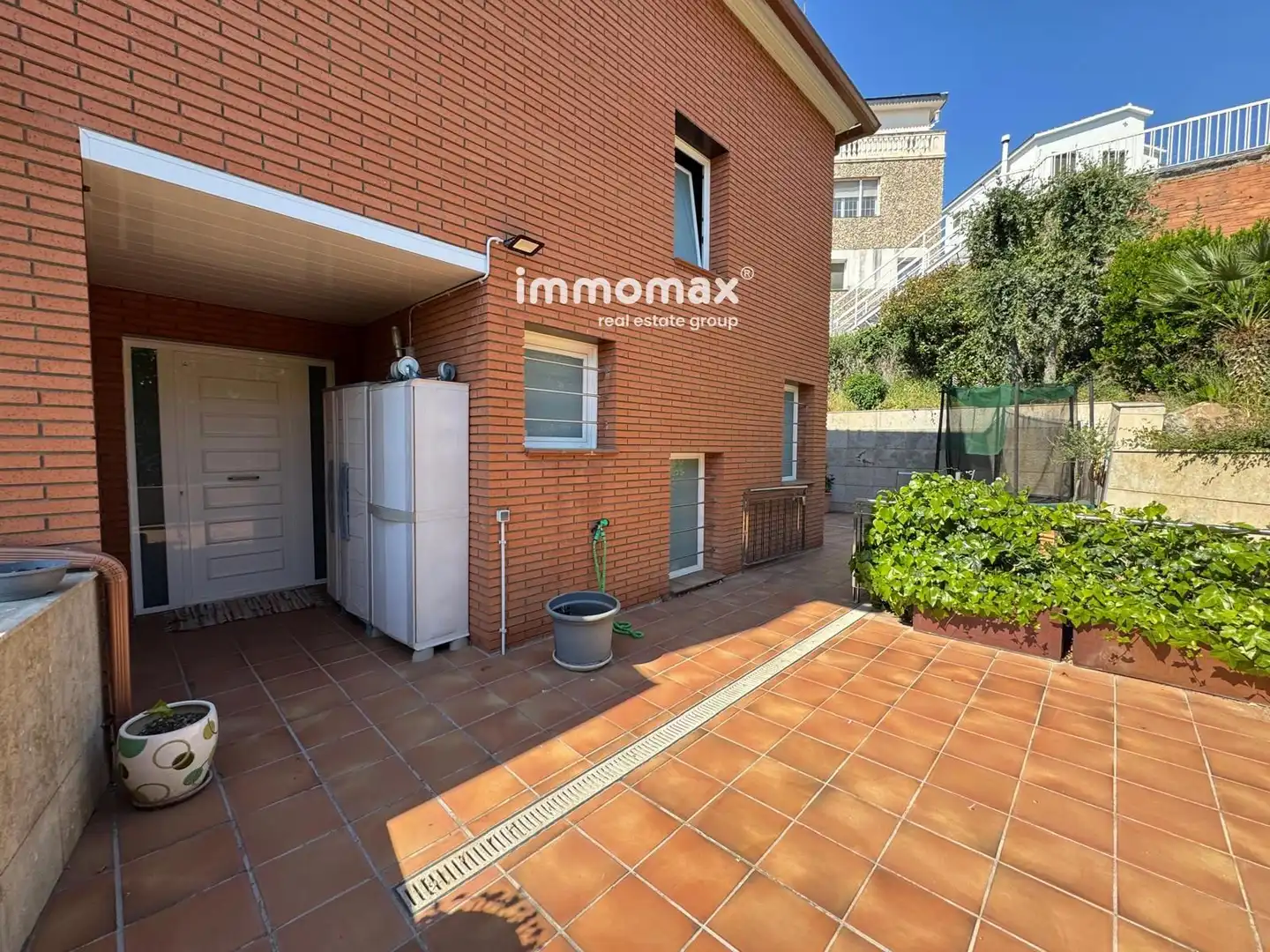 Vista exterior de Casa o chalet en venta en Sant Boi de Llobregat con Aire acondicionado, Calefacción y Terraza
