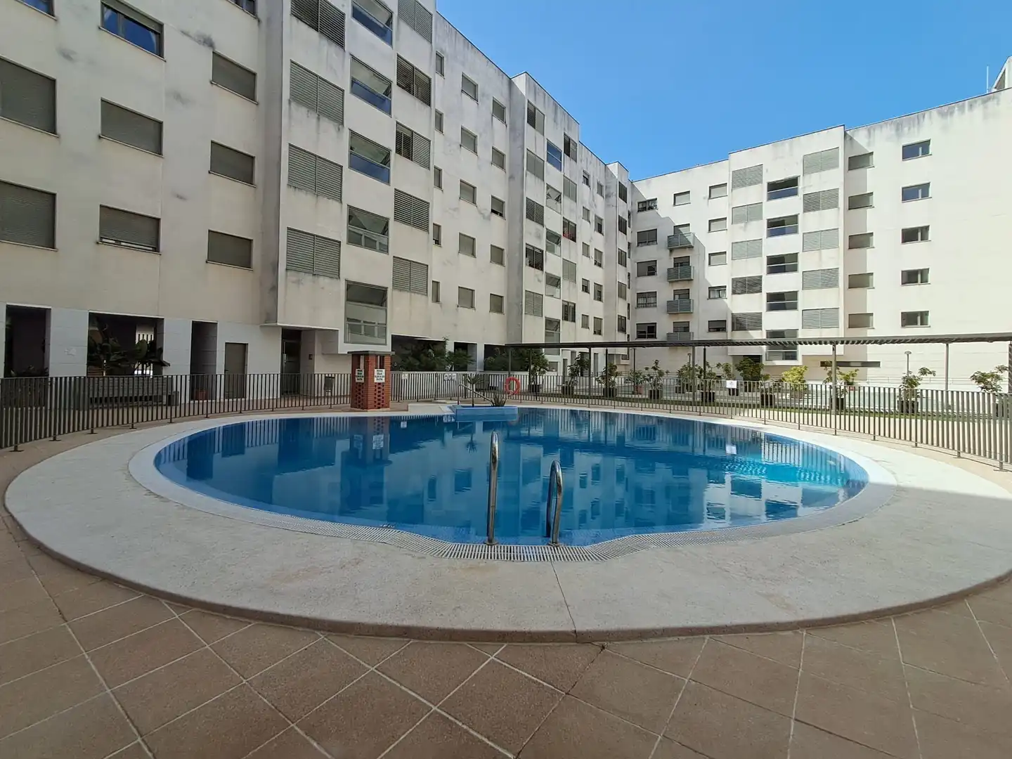 Swimming pool of Flat for sale in El Puerto de Santa María  with Air Conditioner, Heating and Swimming Pool