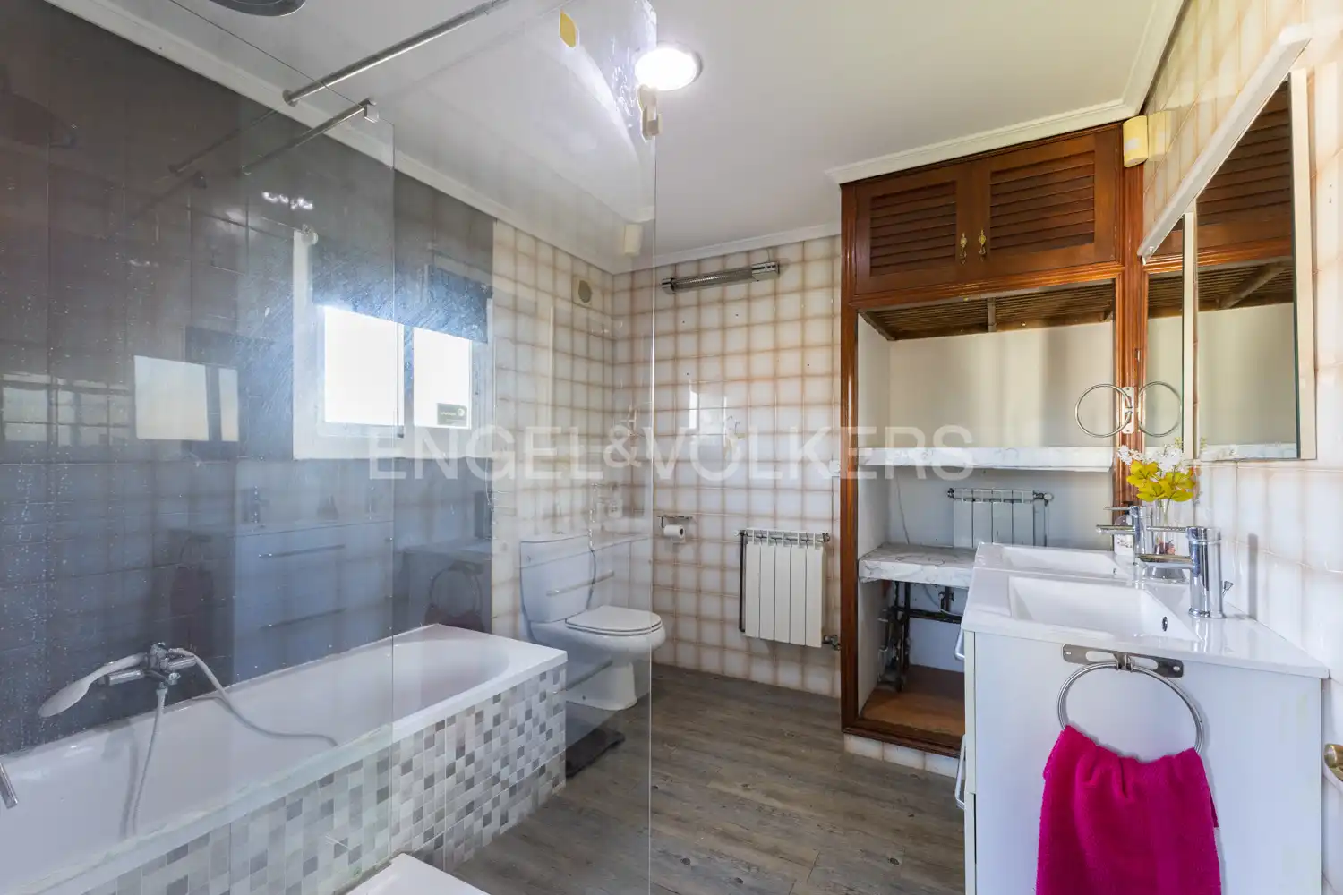 Baño de Casa o chalet en venta en Benicasim / Benicàssim con Aire acondicionado, Calefacción y Jardín privado