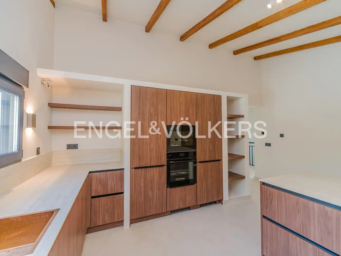 Cuina de Casa o xalet en venda en El Campello amb Aire condicionat, Calefacció i Jardí privat